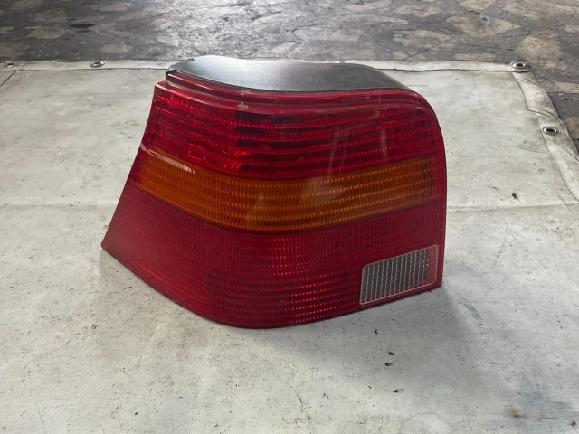 bontott VW GOLF IV Bal Külső Hátsó Lámpa