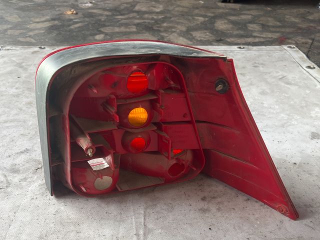 bontott VW GOLF IV Bal Külső Hátsó Lámpa
