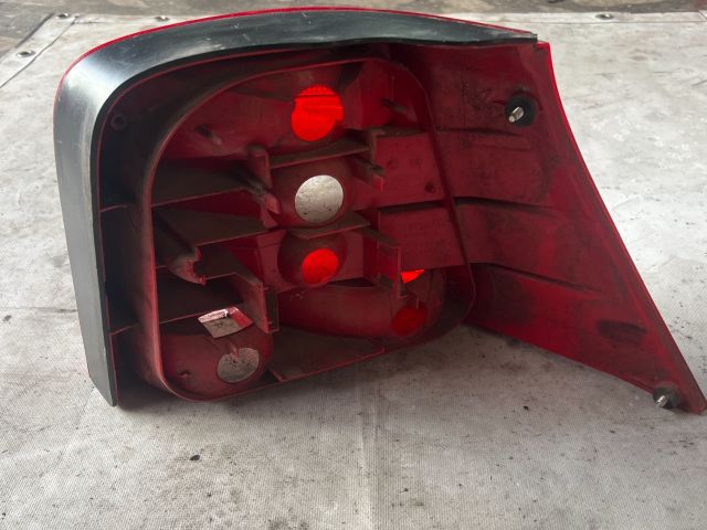 bontott VW GOLF IV Bal Külső Hátsó Lámpa