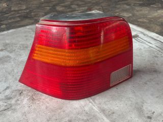 bontott VW GOLF IV Bal Külső Hátsó Lámpa