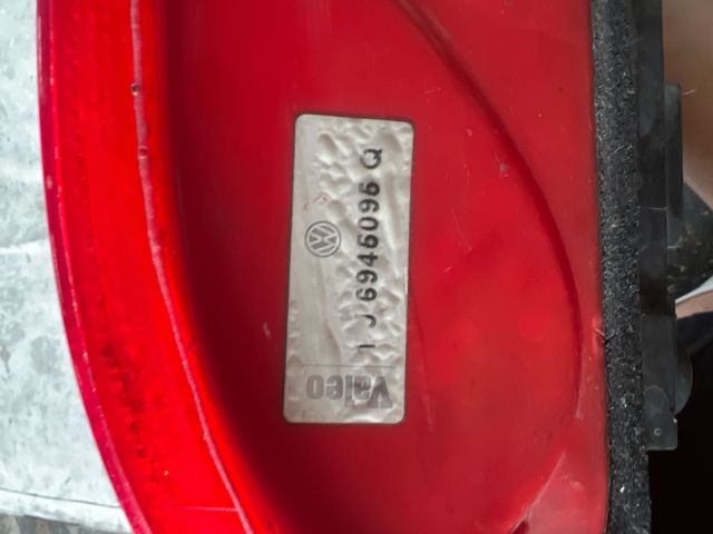 bontott VW GOLF IV Bal Külső Hátsó Lámpa