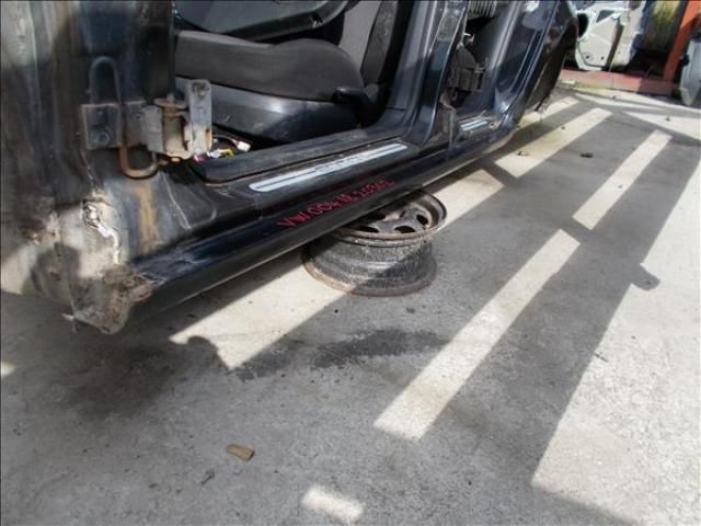 bontott VW GOLF IV Bal Küszöb