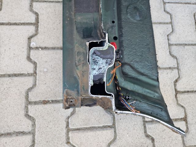 bontott VW GOLF IV Bal Küszöb