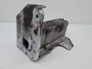 bontott VW GOLF IV Bal Lökhárító Tartó Nyúlványvég