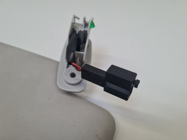 bontott VW GOLF IV Bal Napellenző