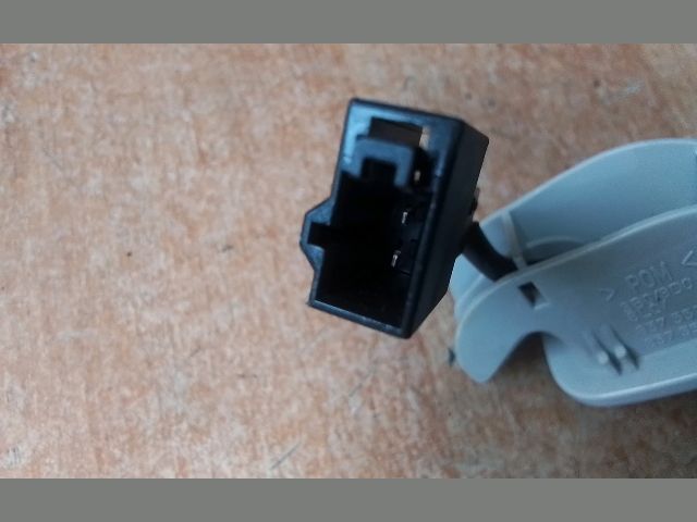 bontott VW GOLF IV Bal Napellenző