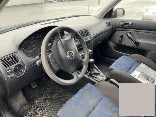 bontott VW GOLF IV Bal Rendszámtábla Világítás