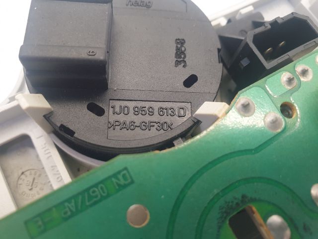 bontott VW GOLF IV Belső Világítás Tetőablak Vezérlővel