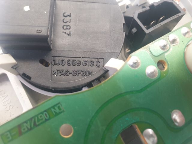 bontott VW GOLF IV Belső Világítás Tetőablak Vezérlővel