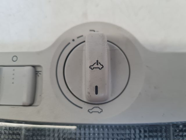 bontott VW GOLF IV Beltér Világítás Első