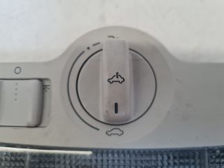 bontott VW GOLF IV Beltér Világítás Első