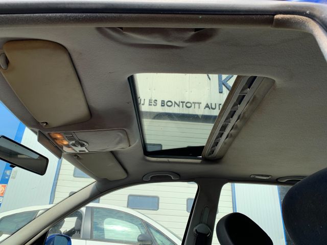 bontott VW GOLF IV Beltér Világítás Első