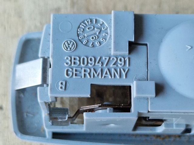 bontott VW GOLF IV Beltér Világítás Hátsó