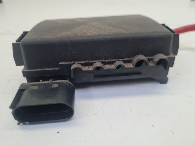 bontott VW GOLF IV Biztosítéktábla Doboz