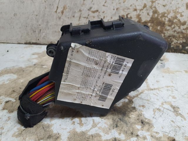 bontott VW GOLF IV Biztosítéktábla Utastér