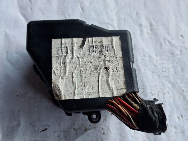 bontott VW GOLF IV Biztosítéktábla Utastér