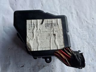 bontott VW GOLF IV Biztosítéktábla Utastér