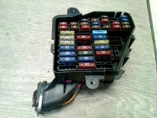 bontott VW GOLF IV Biztosítéktábla Utastér