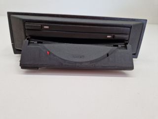 bontott VW GOLF IV CD / DVD Tár