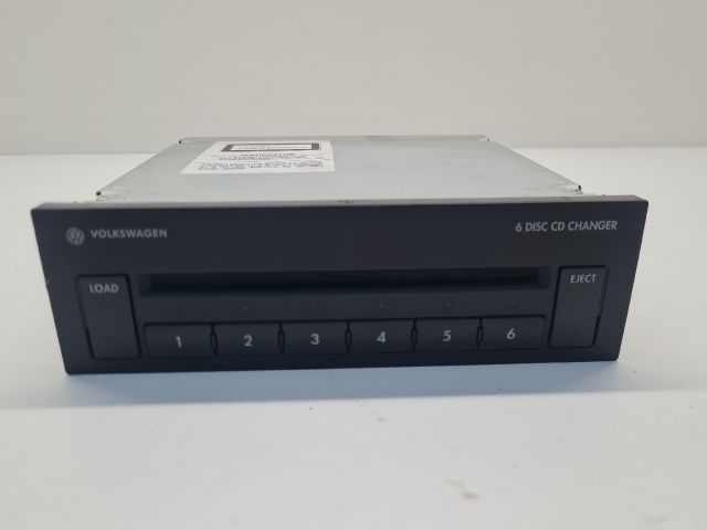 bontott VW GOLF IV CD / DVD Tár