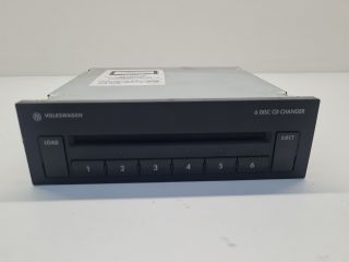 bontott VW GOLF IV CD / DVD Tár