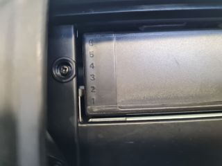 bontott VW GOLF IV CD / DVD Tár