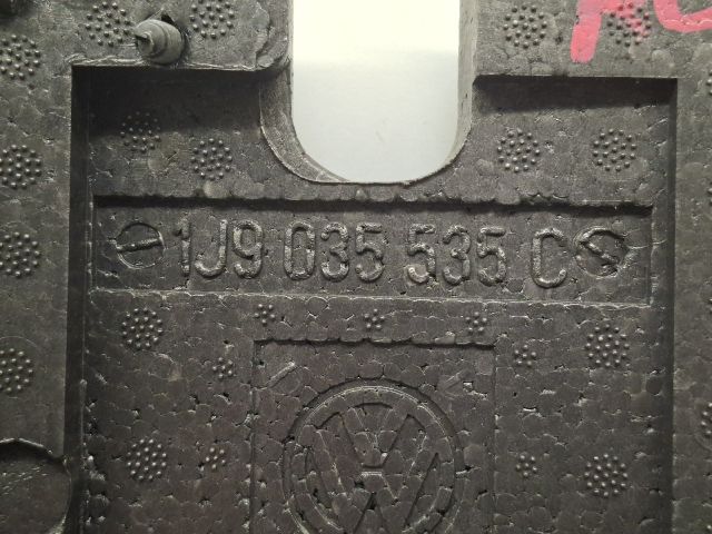 bontott VW GOLF IV CD / DVD Tár