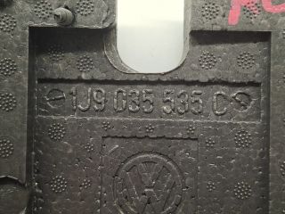 bontott VW GOLF IV CD / DVD Tár