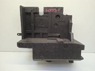 bontott VW GOLF IV CD / DVD Tár