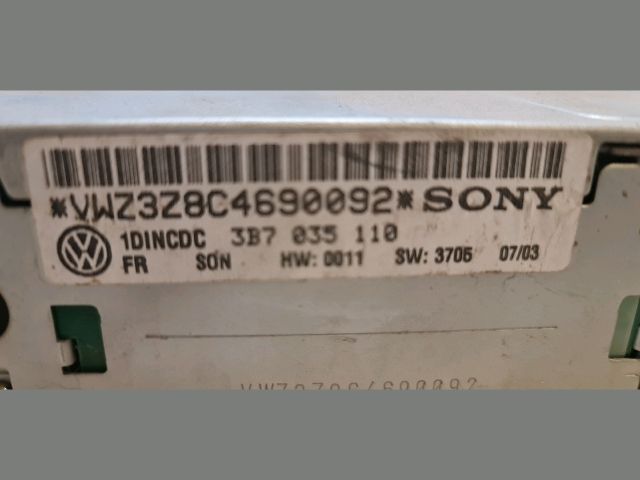 bontott VW GOLF IV CD / DVD Tár