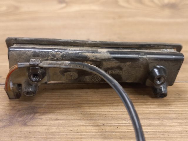 bontott VW GOLF IV Csomagtér Nyitó Kar / Gomb