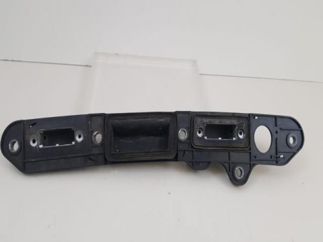 bontott VW GOLF IV Csomagtér Nyitó Kar / Gomb