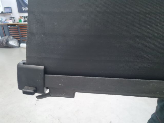 bontott VW GOLF IV Csomagtér Roló