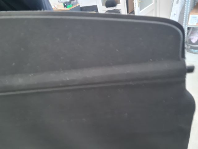 bontott VW GOLF IV Csomagtér Roló