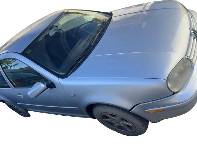 bontott VW GOLF IV Csomagtér Szellőző Bal