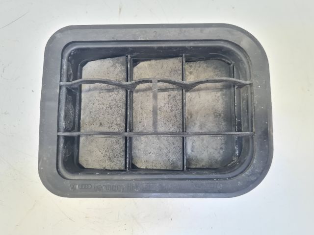 bontott VW GOLF IV Csomagtér Szellőző Hátsó