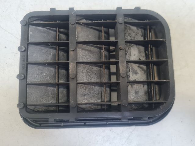 bontott VW GOLF IV Csomagtér Szellőző Hátsó