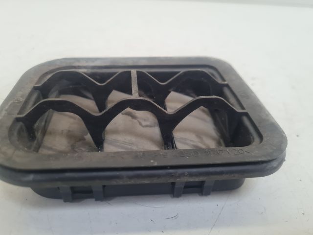 bontott VW GOLF IV Csomagtér Szellőző Hátsó