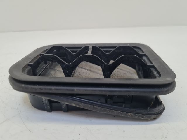 bontott VW GOLF IV Csomagtér Szellőző Hátsó