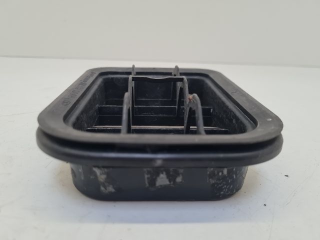 bontott VW GOLF IV Csomagtér Szellőző Hátsó