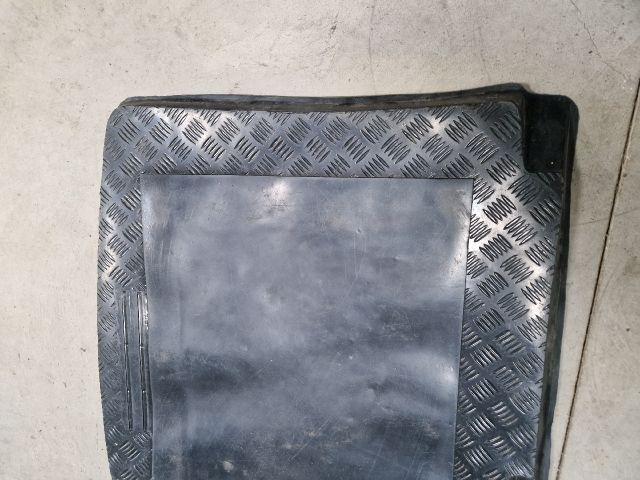 bontott VW GOLF IV Csomagtér Tálca