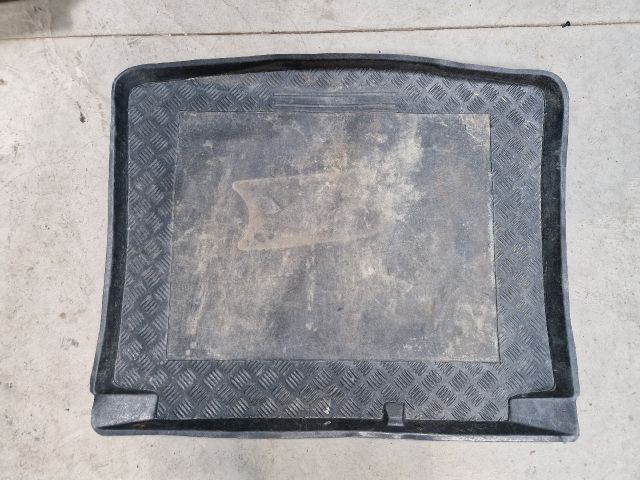 bontott VW GOLF IV Csomagtér Tálca