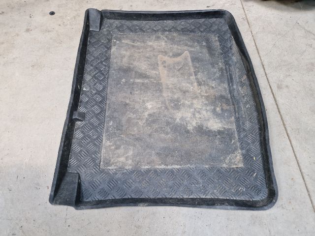 bontott VW GOLF IV Csomagtér Tálca