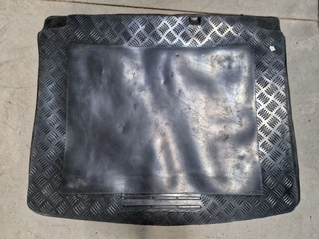 bontott VW GOLF IV Csomagtér Tálca