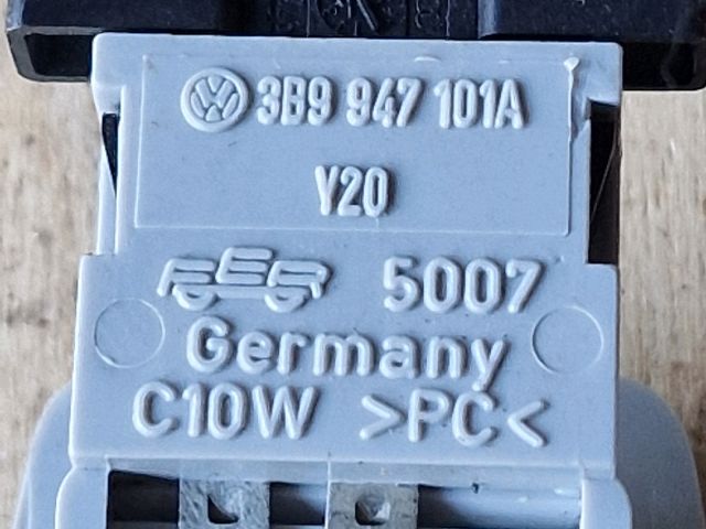 bontott VW GOLF IV Csomagtér Világítás