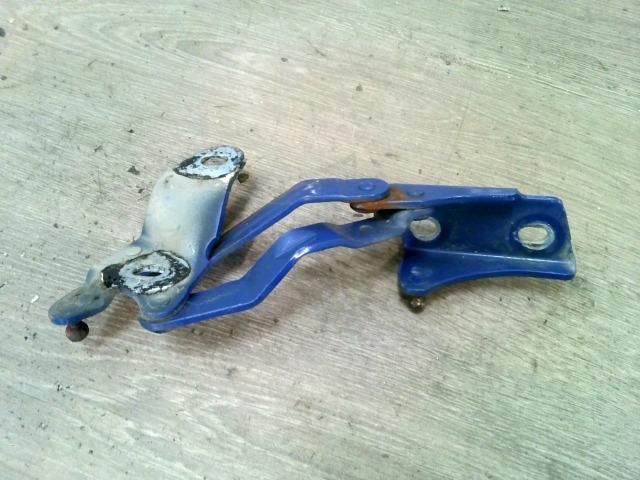 bontott VW GOLF IV Csomagtérajtó Bal Zsanér