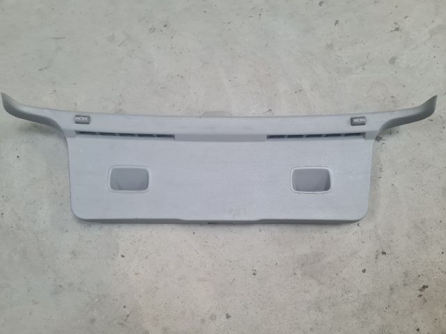 bontott VW GOLF IV Csomagtérajtó Burkolat Alsó