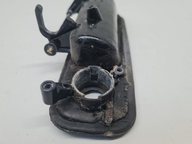 bontott VW GOLF IV Csomagtérajtó Kilincs