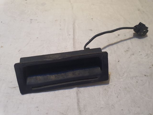 bontott VW GOLF IV Csomagtérajtó Kilincs