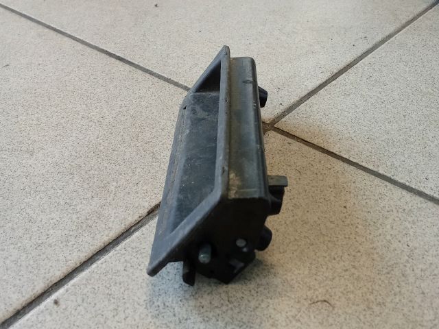 bontott VW GOLF IV Csomagtérajtó Kilincs